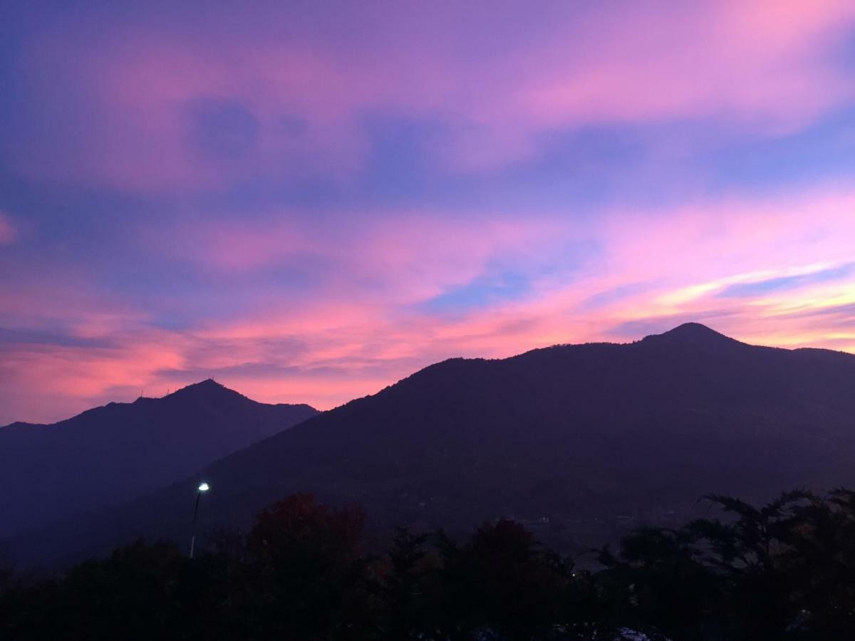 Luminoso Appartamento Vista Lago Solto Collina Ngoại thất bức ảnh